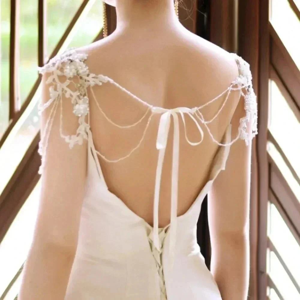(ON SALE) Elegant Handmade Bridal Shoulder Wrap - Picture 4 of 5
